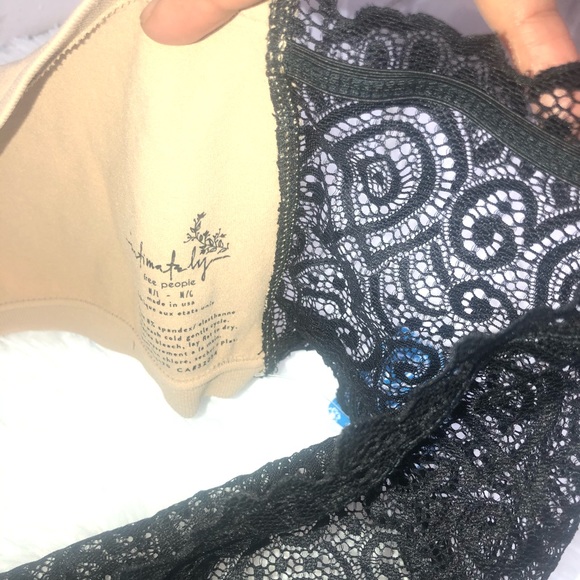 Intimately  Seamless and Lace Reversible Bandeau - Picture 9 of 10